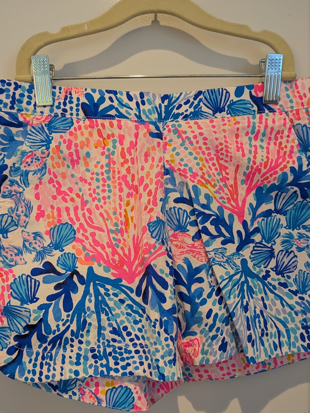 Lilly Pulitzer White Pink Blue Coral-Print Women’s Shorts